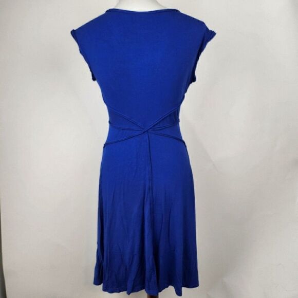Max Studio Fit & Flare Dress Blue Knit Viscose Sleeveless Pullover Womens Small - Picture 4 of 5